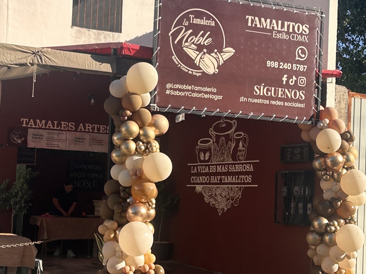 Fachada de La Noble Tamalería en la Av. Fonatur, Cancún